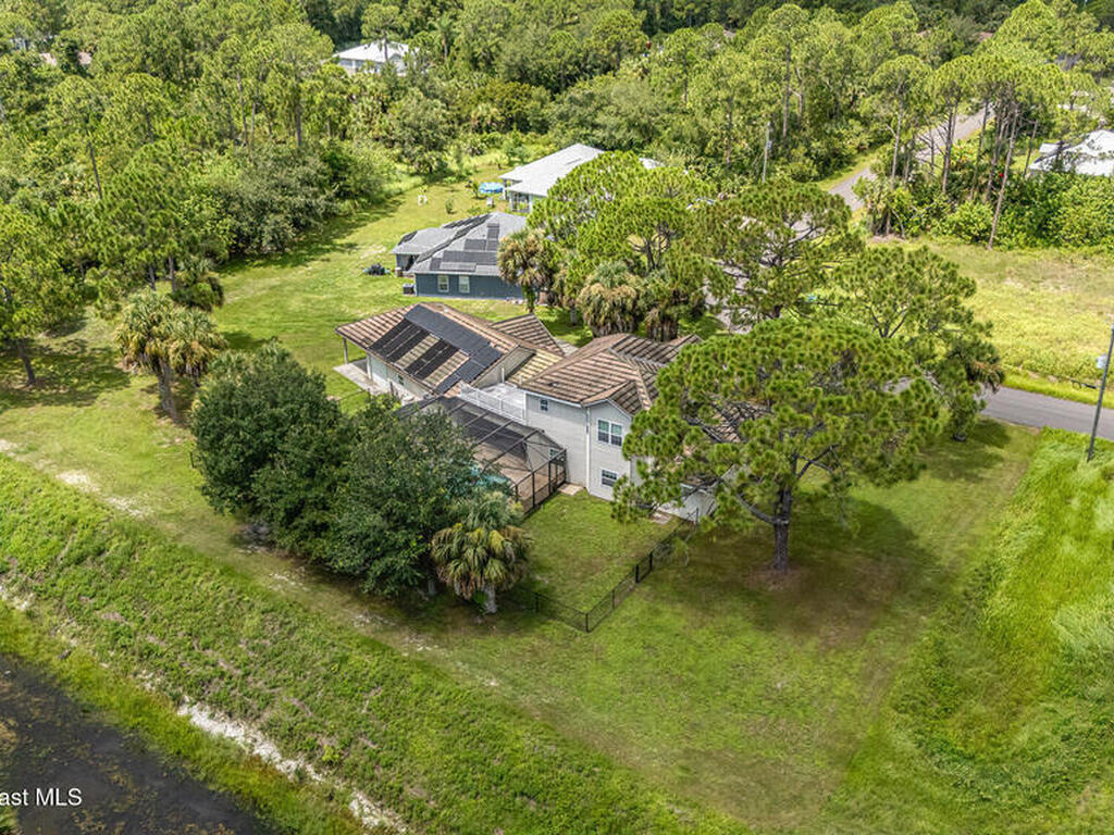 2885 Foxglove Avenue, Palm Bay, FL 32908