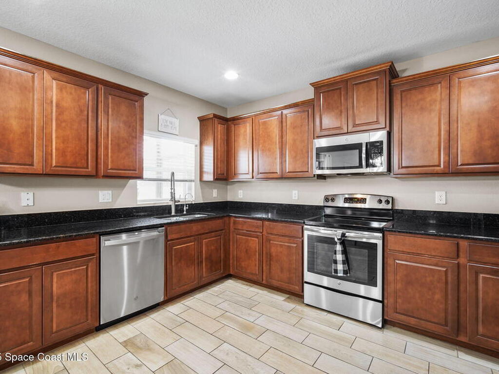 2028 Snapdragon Drive, Palm Bay, FL 32907