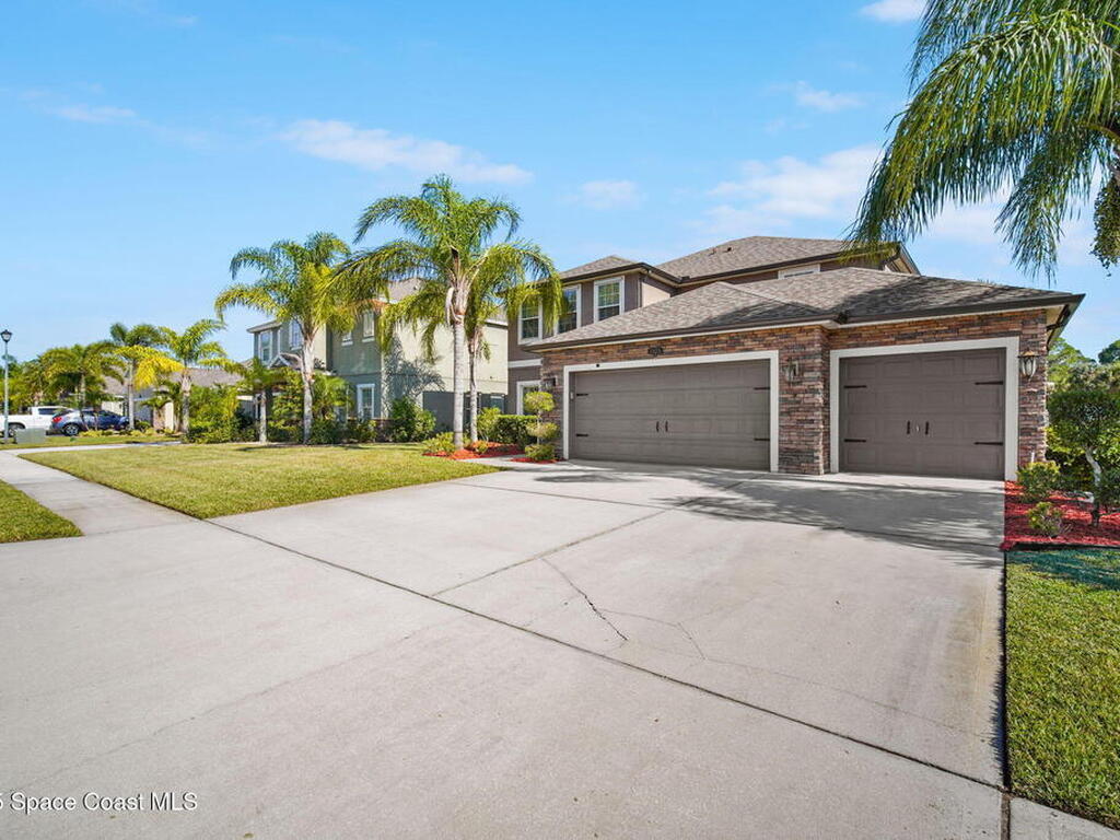 2028 Snapdragon Drive, Palm Bay, FL 32907