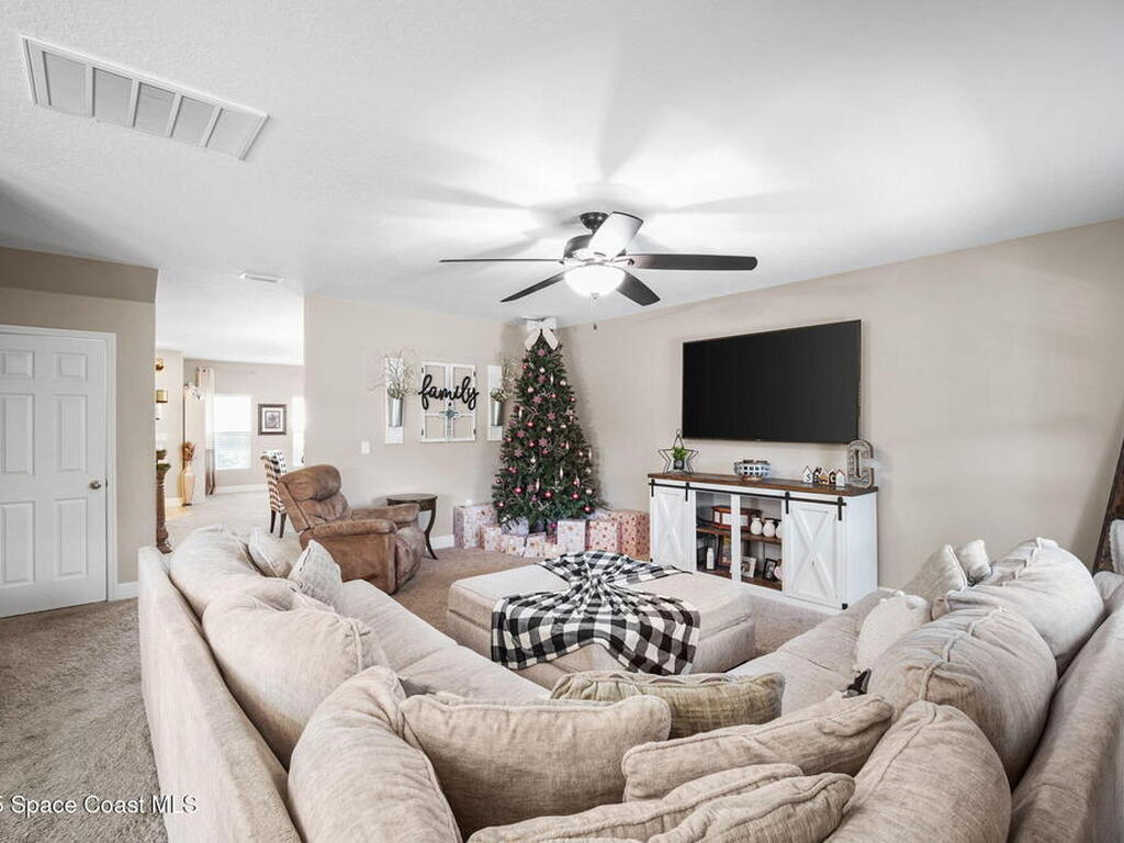 2028 Snapdragon Drive, Palm Bay, FL 32907