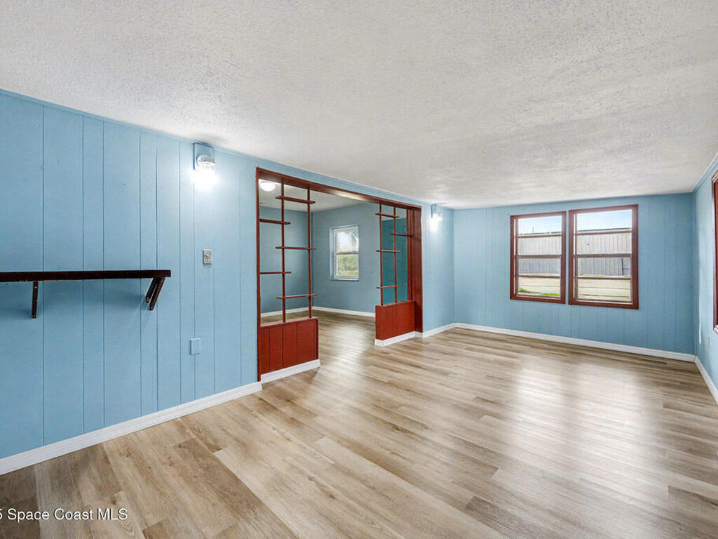 3527 Old Dixie Highway, Mims, FL 32754