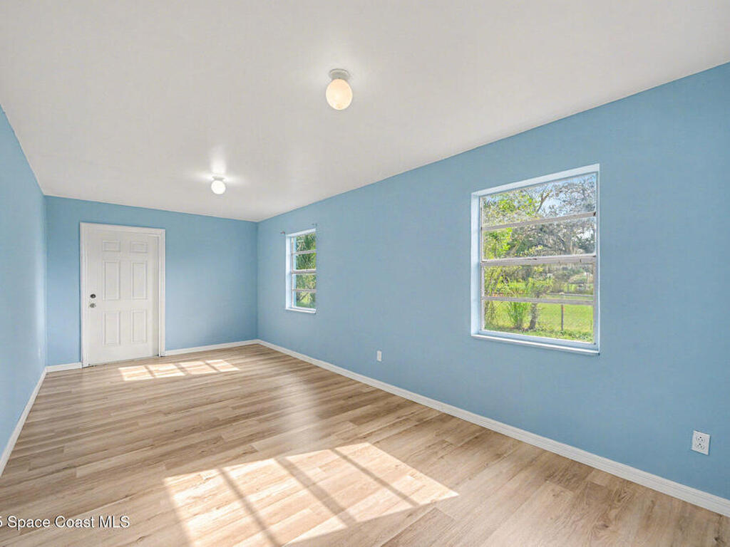 3527 Old Dixie Highway, Mims, FL 32754