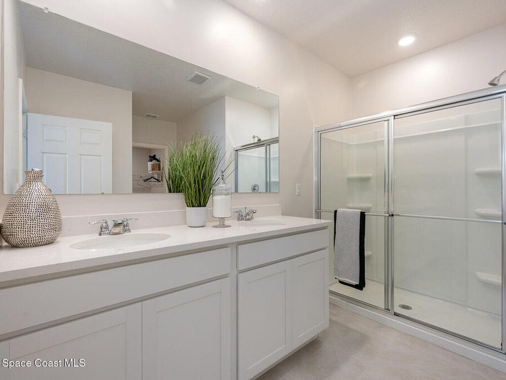 550 Lambright Street, Palm Bay, FL 32908