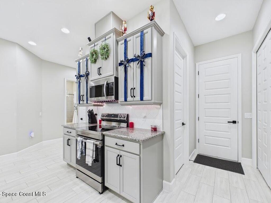 2940 Avalonia Drive, Melbourne, FL 32940