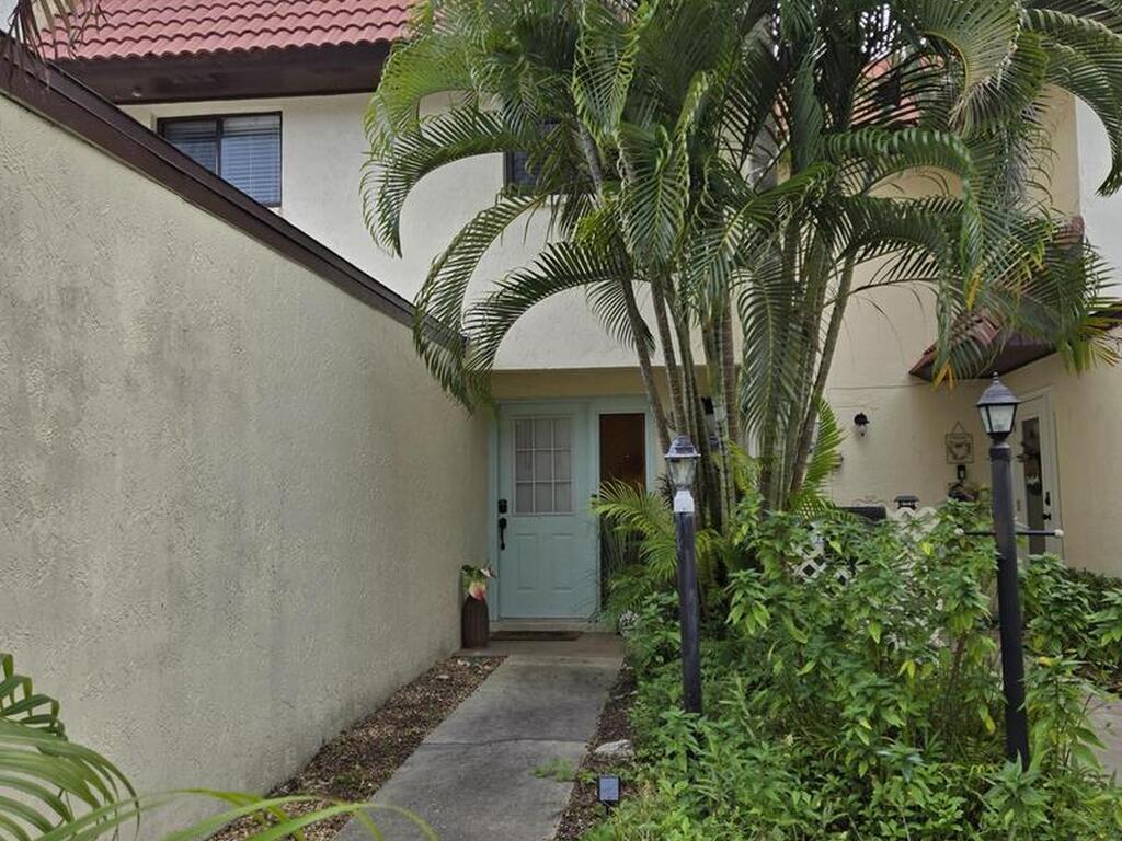 8761 Ilex Court, Cape Canaveral, FL 32920