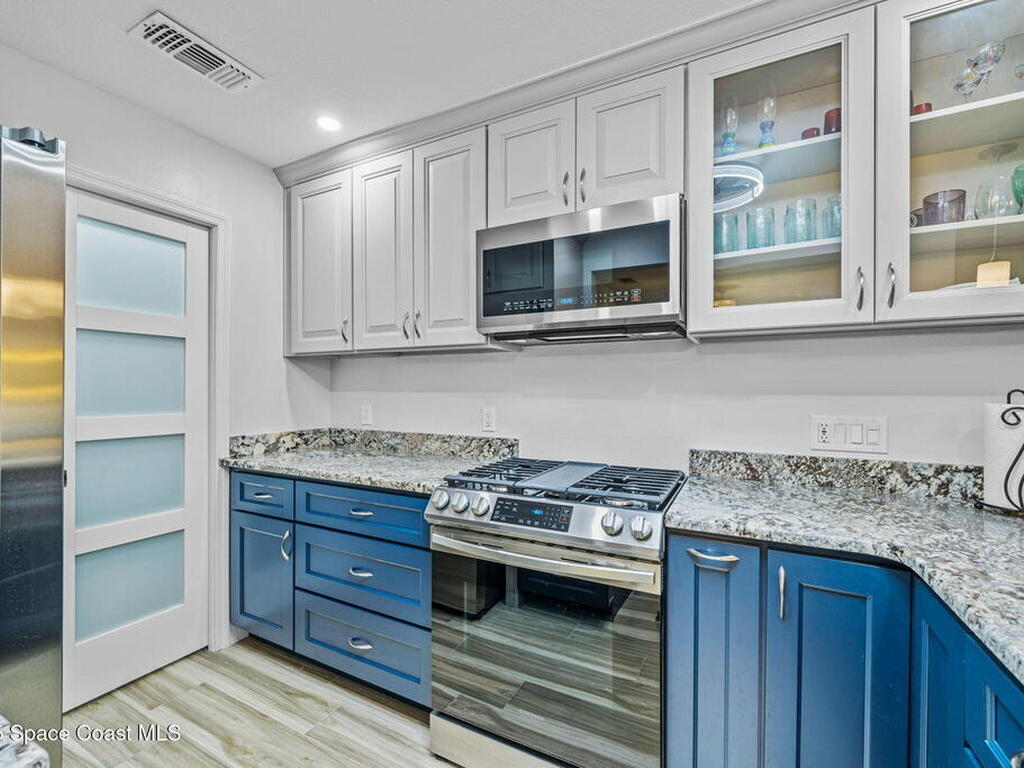 330 Lofts Drive, Melbourne, FL 32940