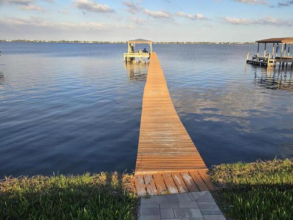 0000 Pineapple Avenue, Melbourne, FL 32935