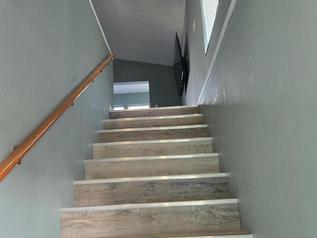 0000 Pineapple Avenue, Melbourne, FL 32935