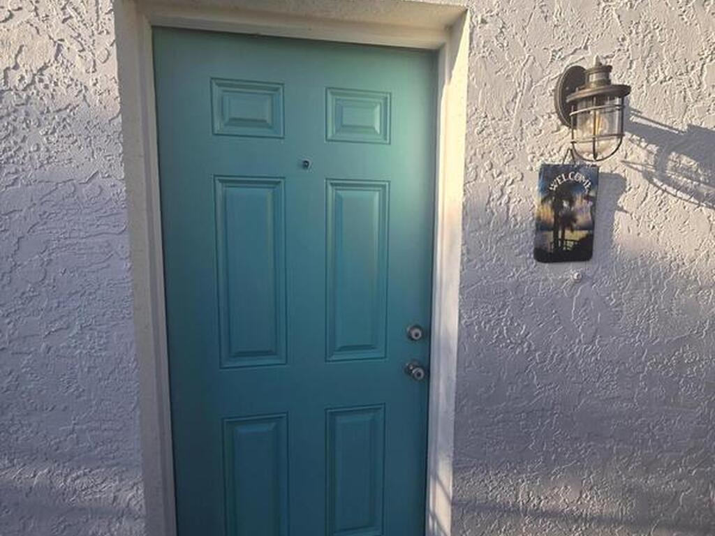 0000 Pineapple Avenue, Melbourne, FL 32935