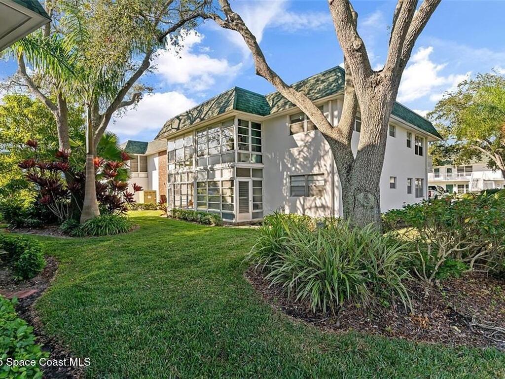 2800 Indian River Boulevard, Vero Beach, FL 32960