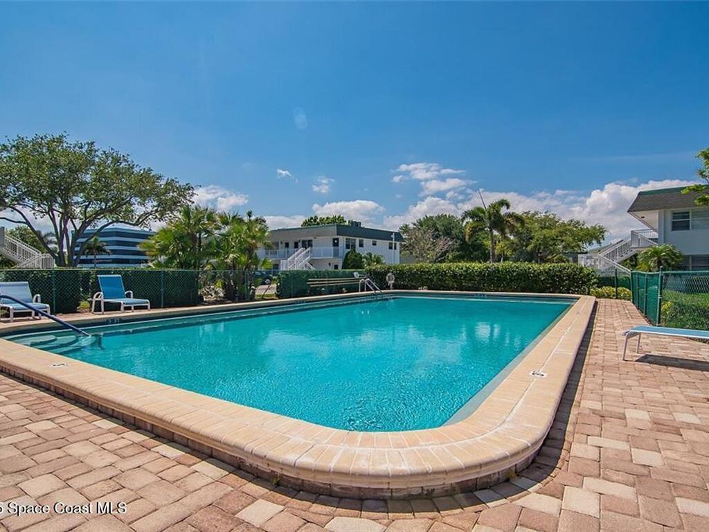 2800 Indian River Boulevard, Vero Beach, FL 32960