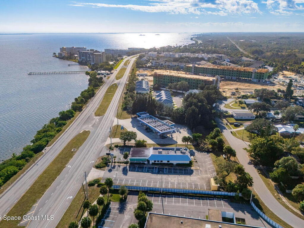 4720 Dixie Highway, Palm Bay, FL 32905