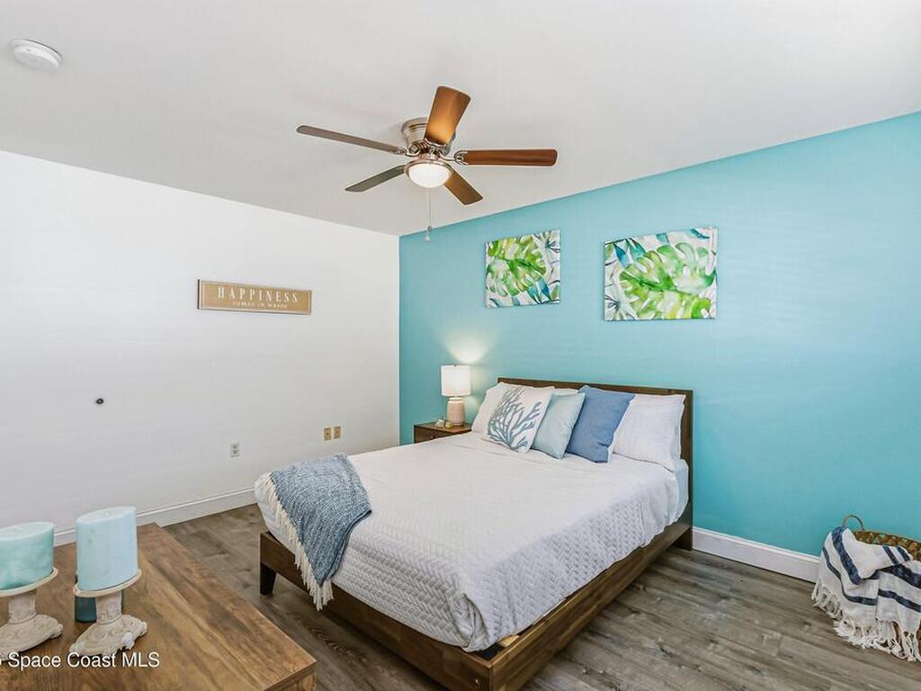 300 S Orlando Avenue, Cocoa Beach, FL 32931