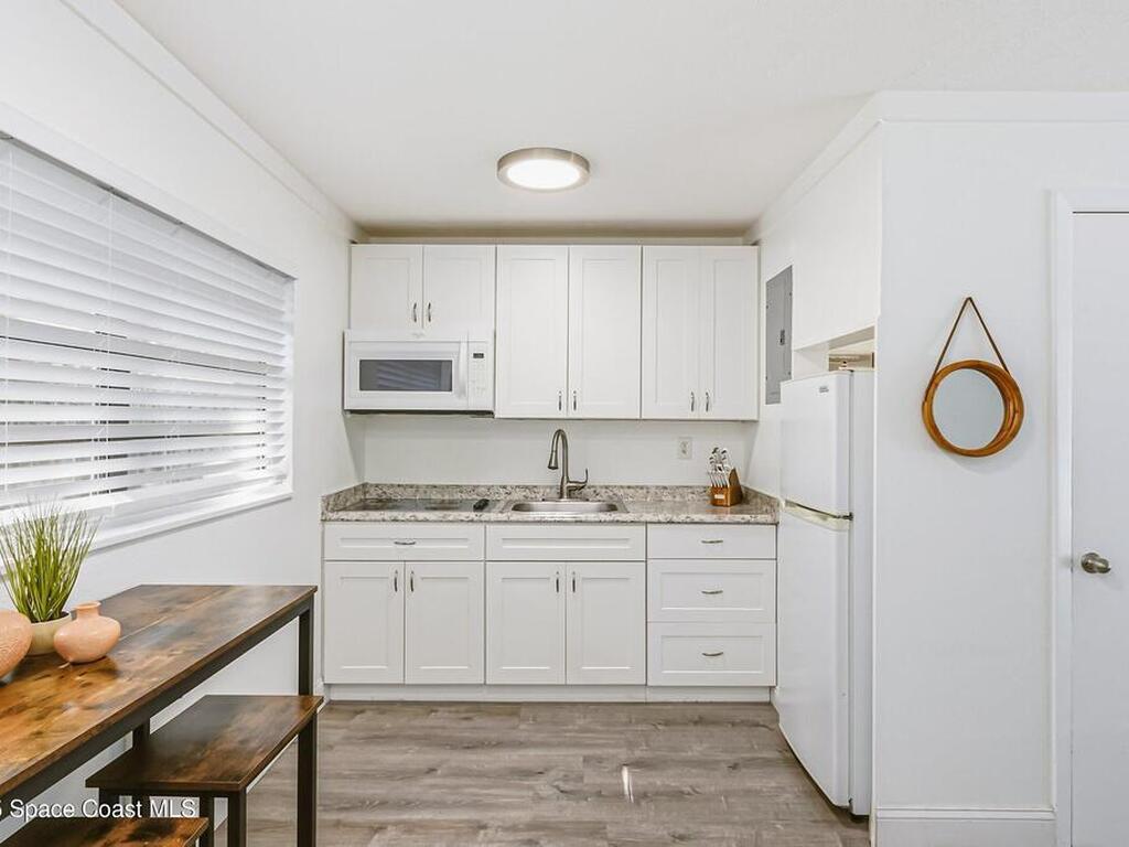 300 S Orlando Avenue, Cocoa Beach, FL 32931