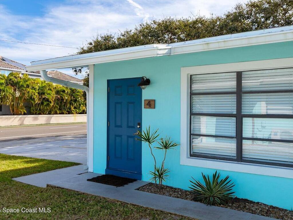 300 S Orlando Avenue, Cocoa Beach, FL 32931