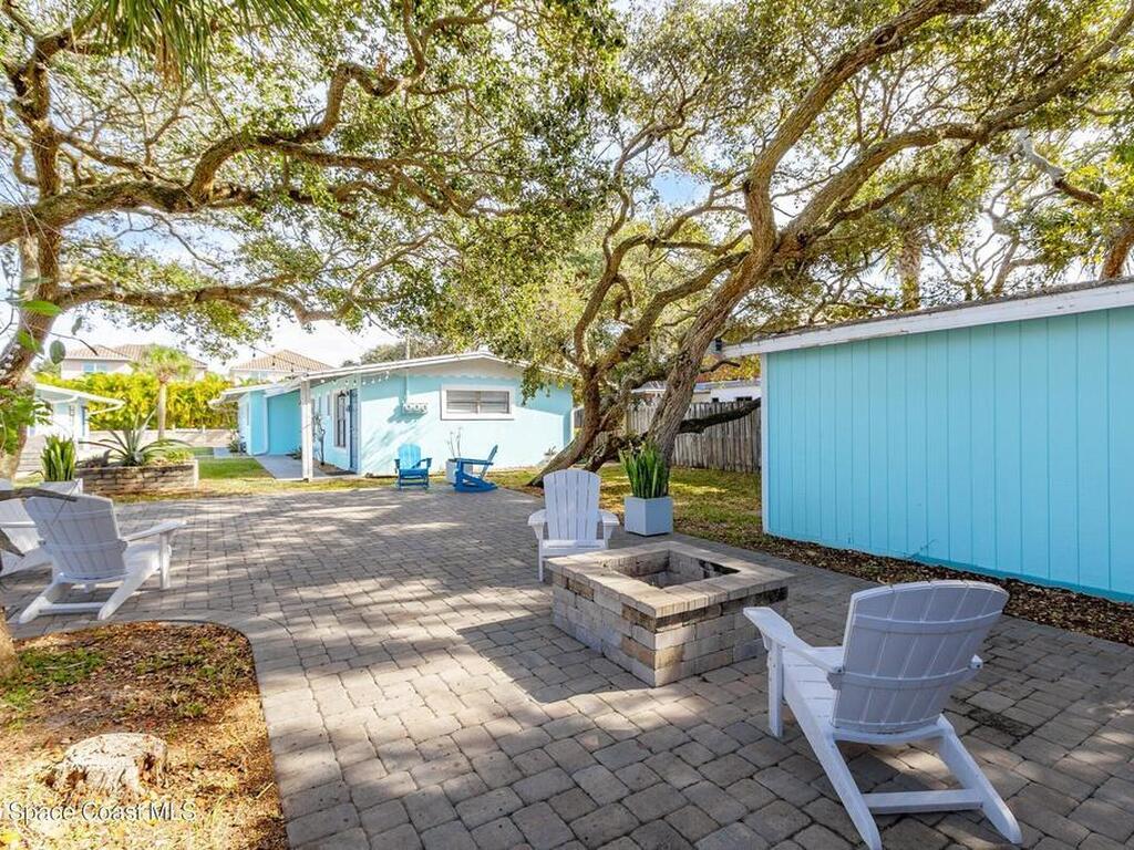 300 S Orlando Avenue, Cocoa Beach, FL 32931