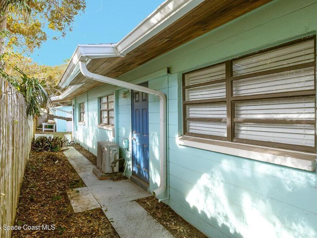 300 S Orlando Avenue, Cocoa Beach, FL 32931