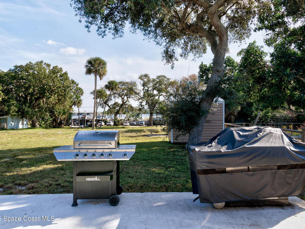 4055 Palm Avenue, Micco, FL 32976