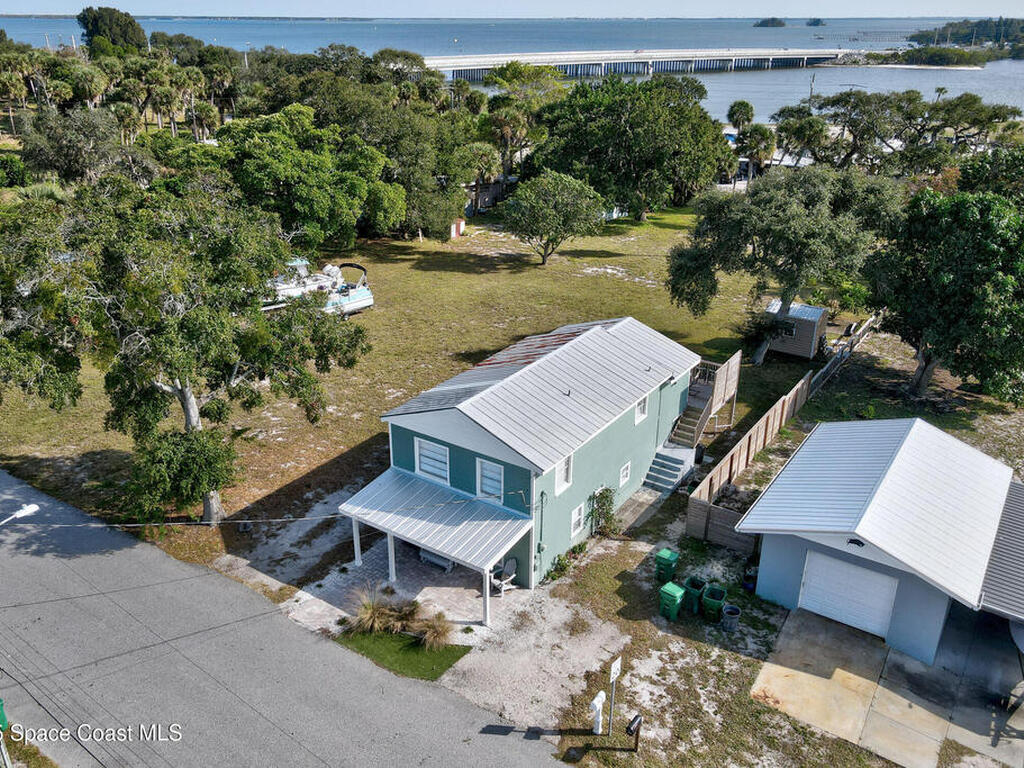 4055 Palm Avenue, Micco, FL 32976