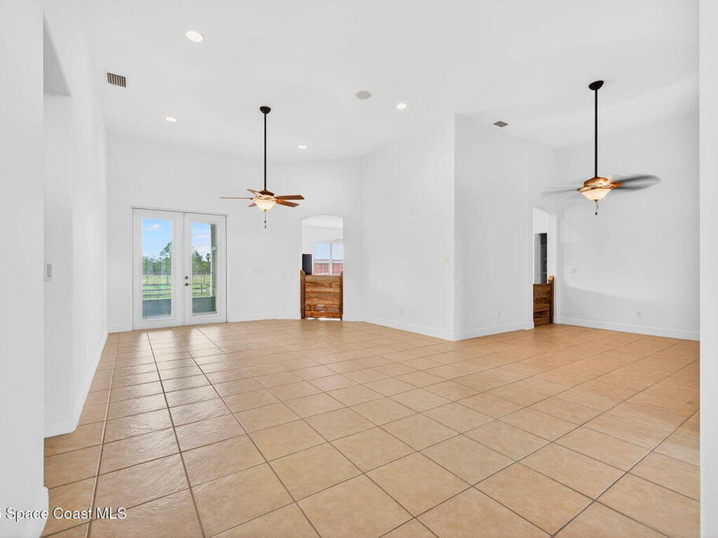 2740 Waring Lane, Malabar, FL 32950