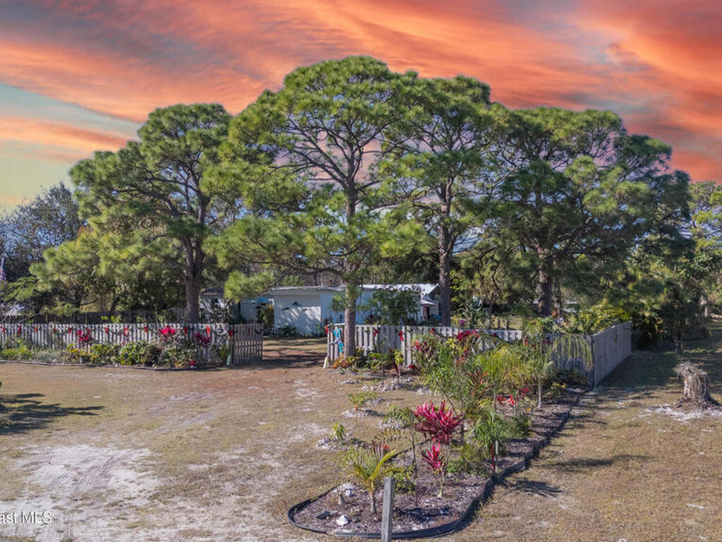 8280 Pine Ridge Trail, Sebastian, FL 32976