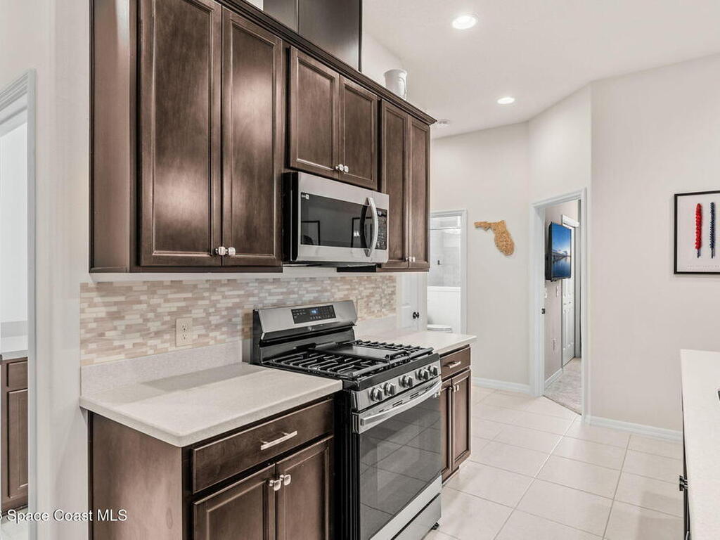 2868 Avalonia Drive, Melbourne, FL 32940