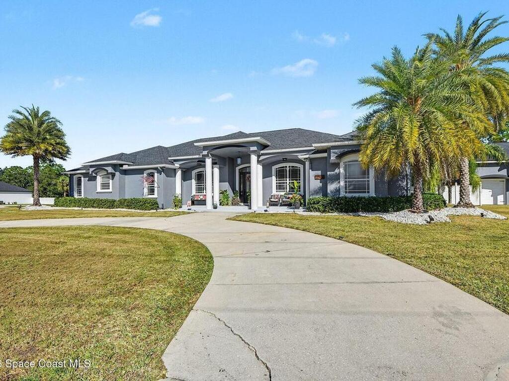 2795 Fawn Lake Boulevard, Mims, FL 32754