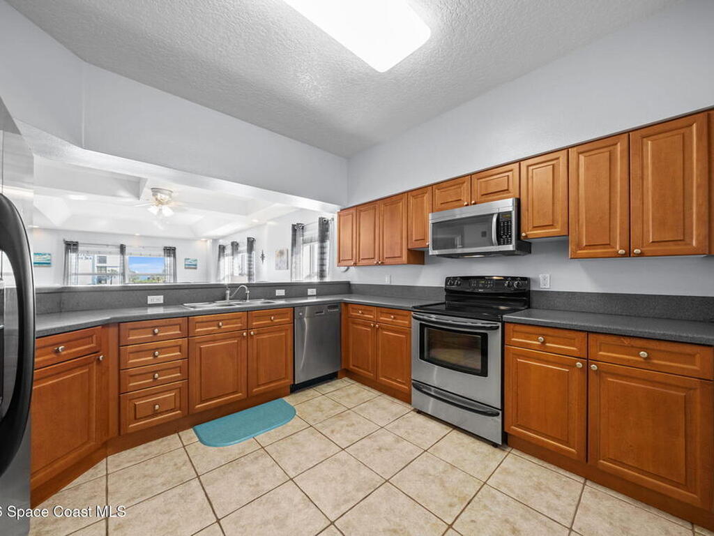 125 Pulsipher Avenue, Cocoa Beach, FL 32931