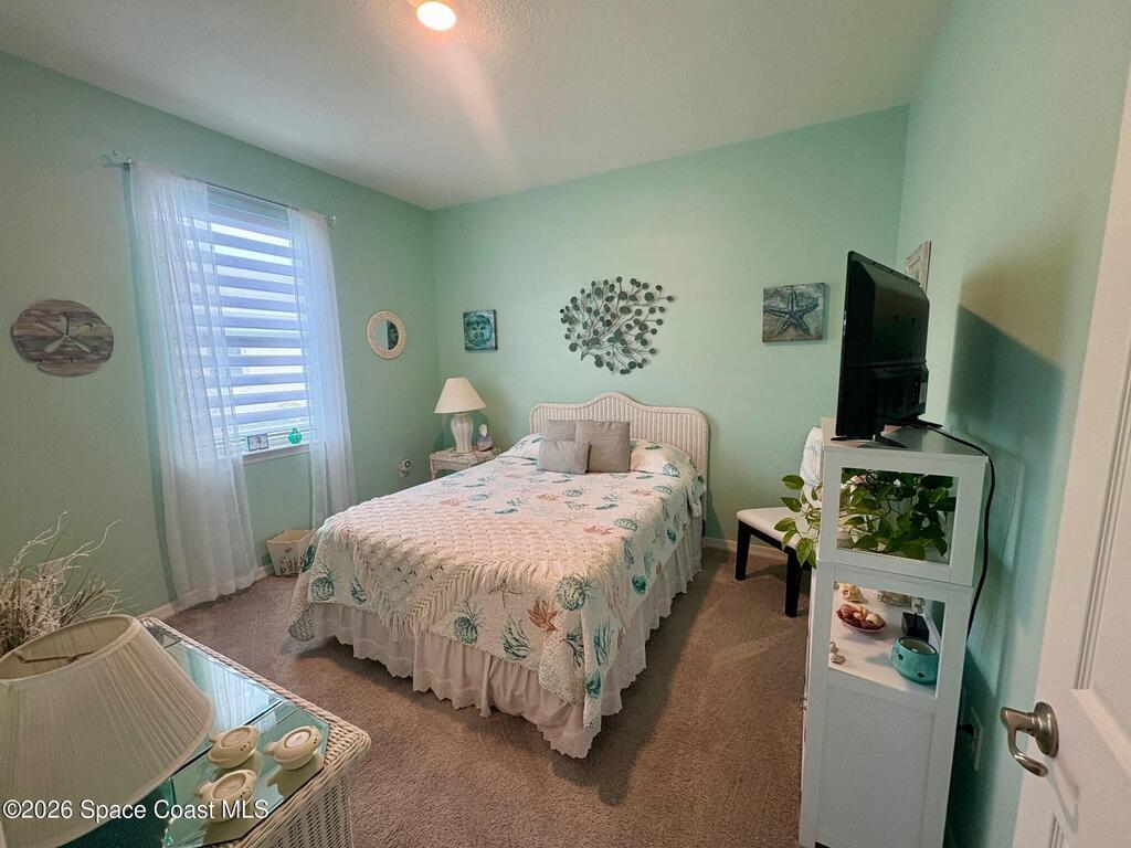 8352 Laguna Circle, Micco, FL 32976