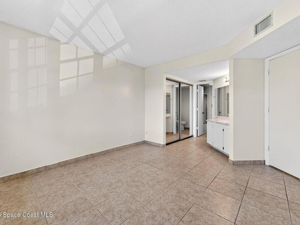 975 Sonesta Avenue, Palm Bay, FL 32905