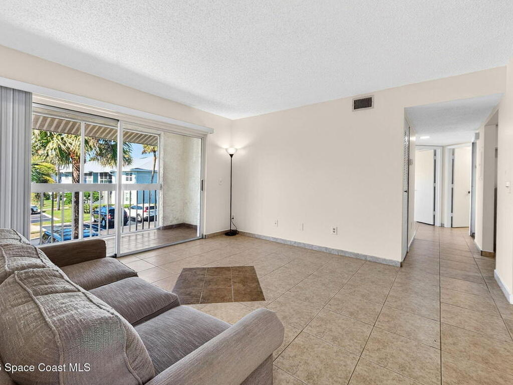 975 Sonesta Avenue, Palm Bay, FL 32905