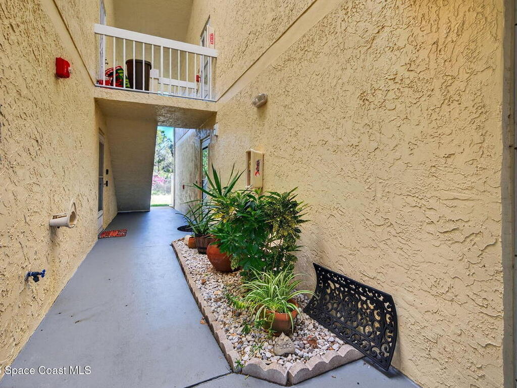 975 Sonesta Avenue, Palm Bay, FL 32905