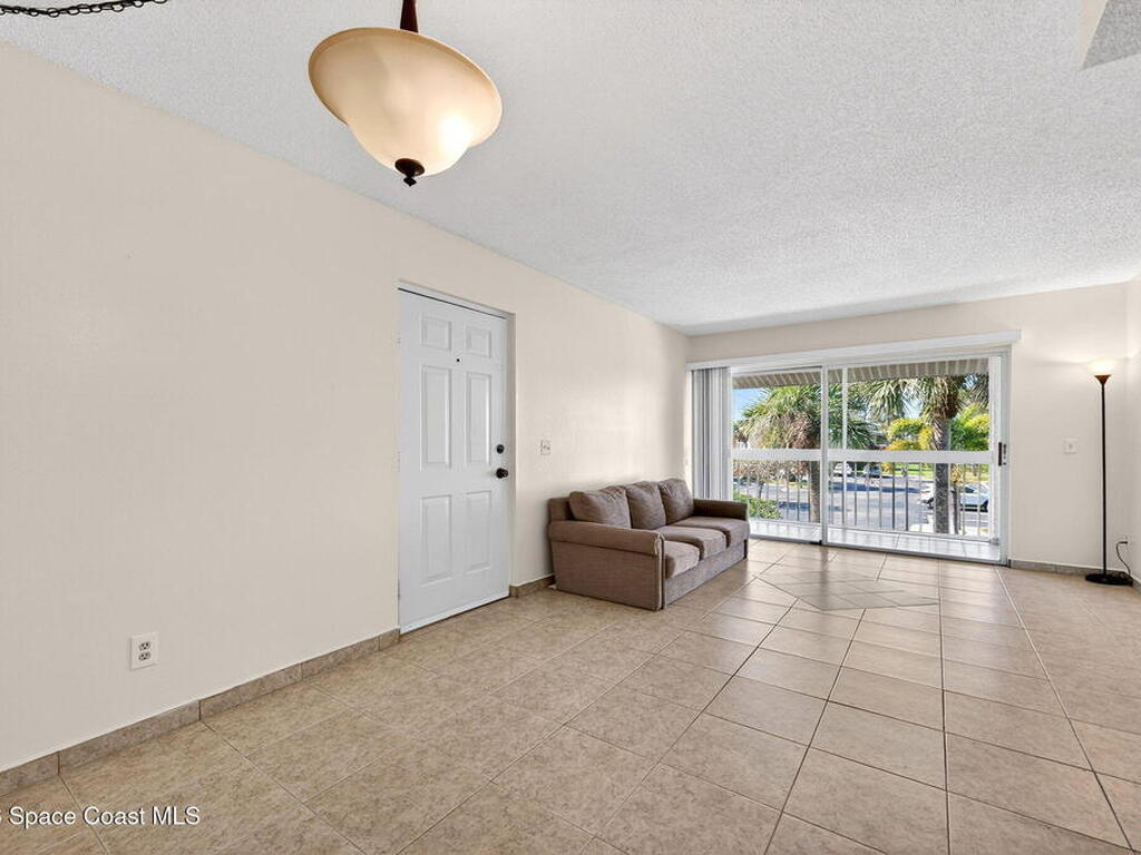 975 Sonesta Avenue, Palm Bay, FL 32905