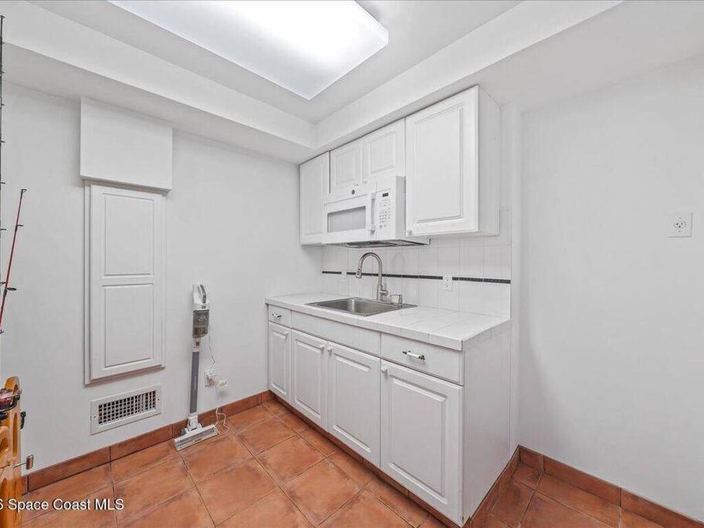 9670 Mockingbird Lane, Micco, FL 32976