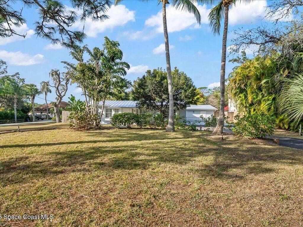 9670 Mockingbird Lane, Micco, FL 32976