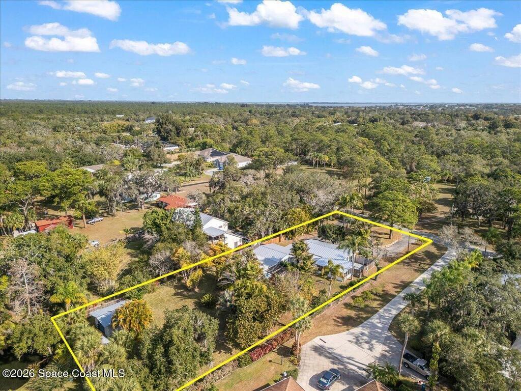 9670 Mockingbird Lane, Micco, FL 32976