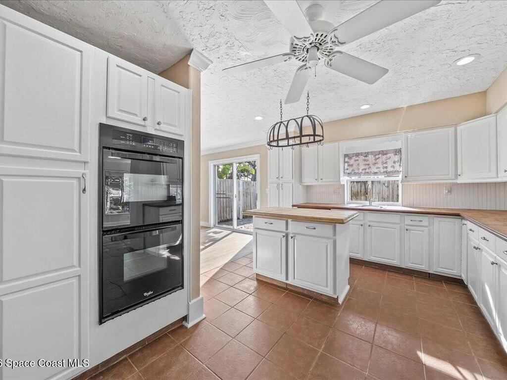 9670 Mockingbird Lane, Micco, FL 32976