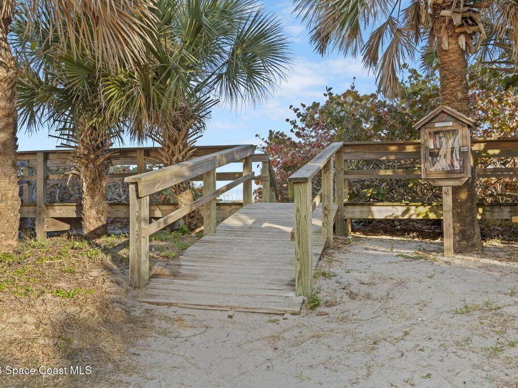 280 Hayes Avenue, Cocoa Beach, FL 32931