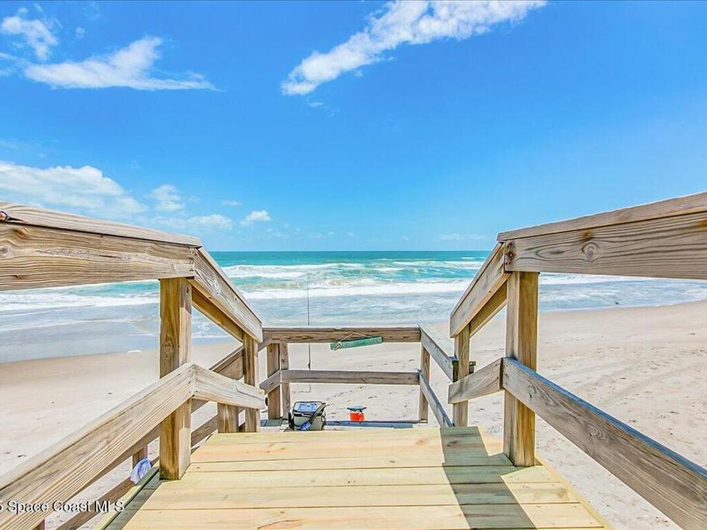 2007 Oak Street, Melbourne Beach, FL 32951