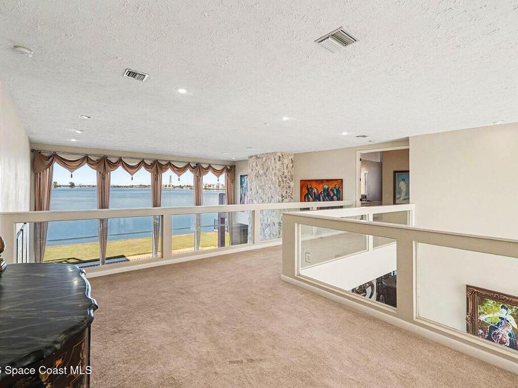 157 Saint Croix Avenue, Cocoa Beach, FL 32931