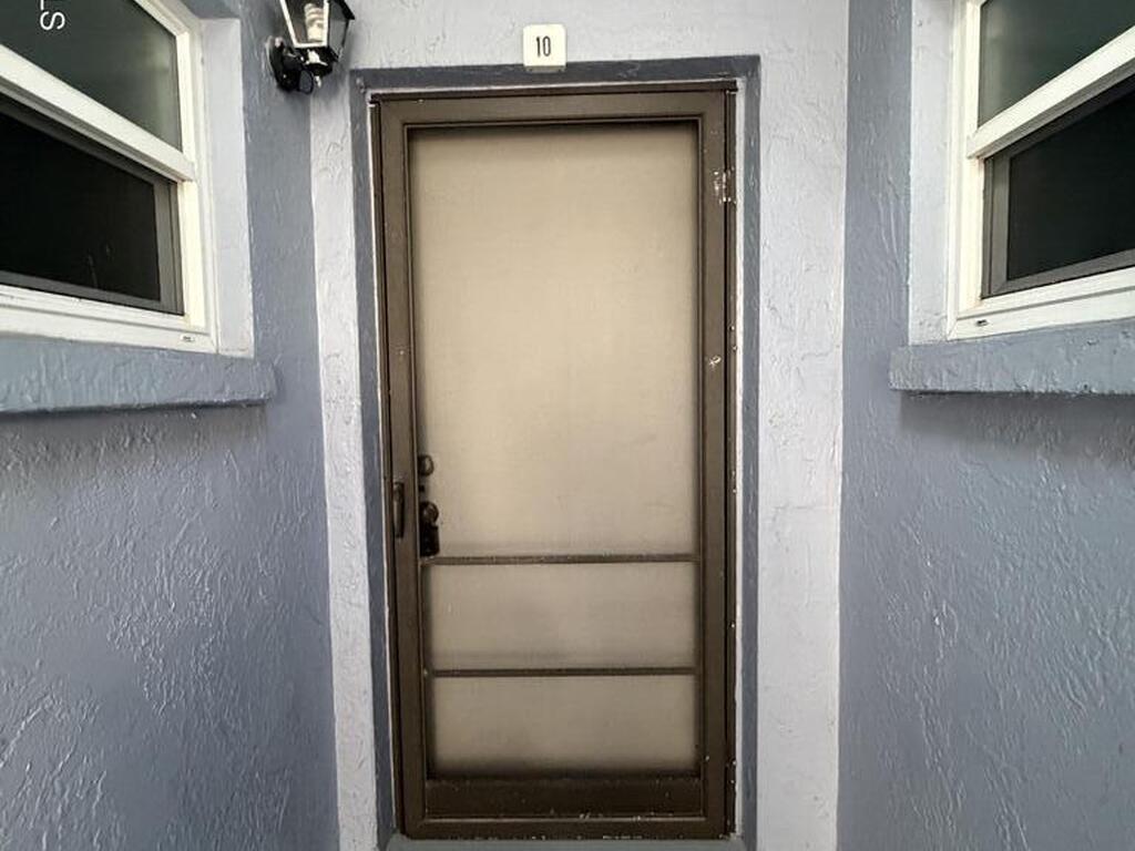 390 W Cocoa Beach Causeway, Cocoa Beach, FL 32931