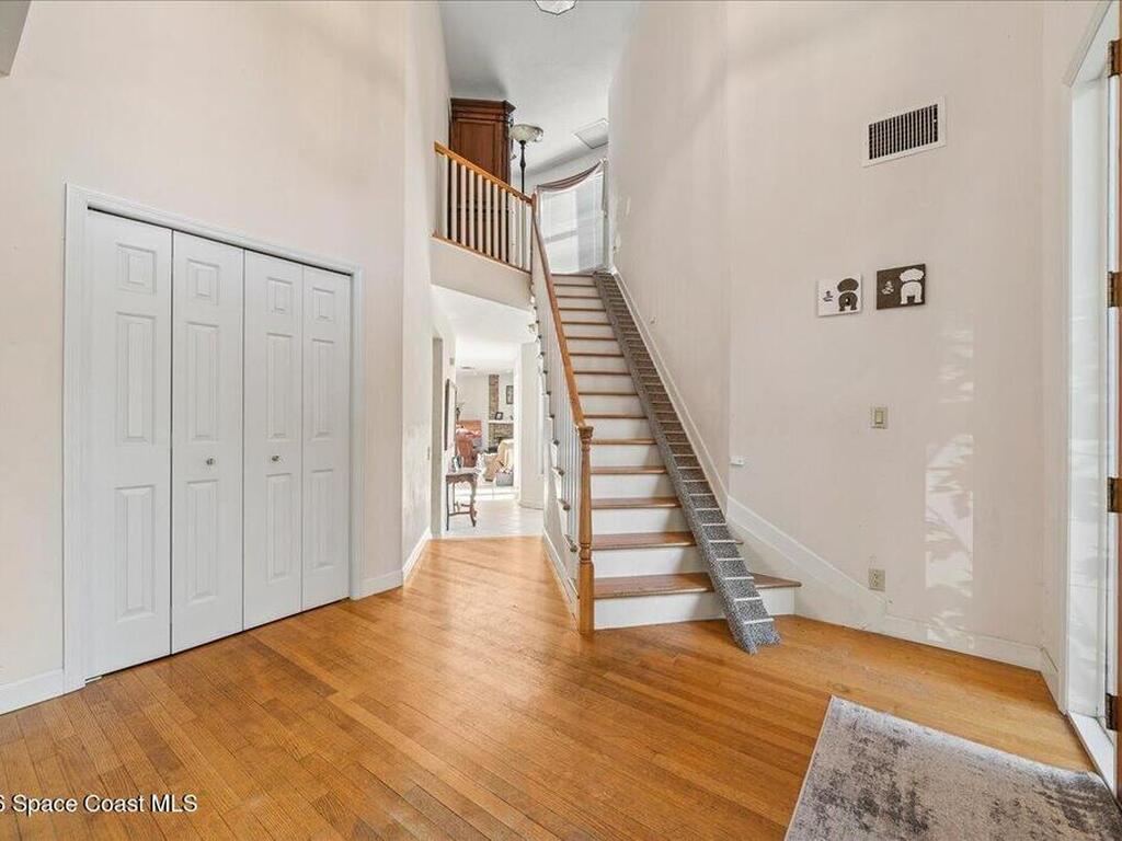 594 Hummingbird Drive, Indialantic, FL 32903