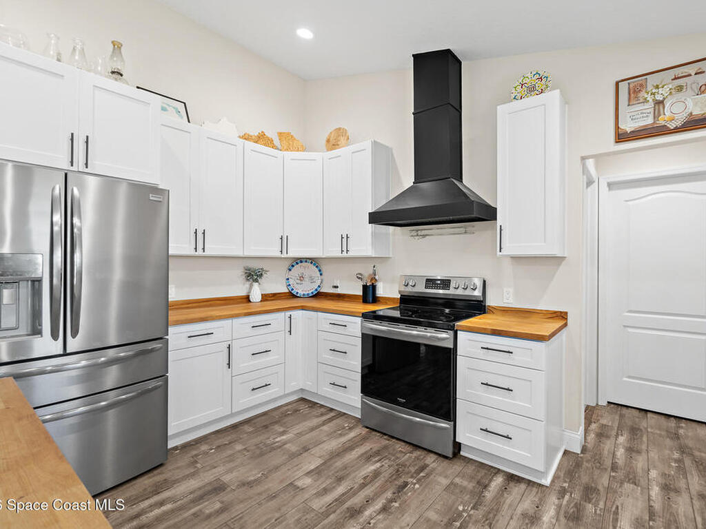 3440 Hammock Road, Mims, FL 32754