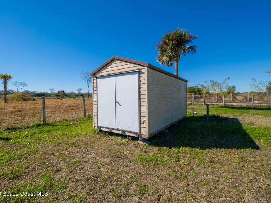 3440 Hammock Road, Mims, FL 32754