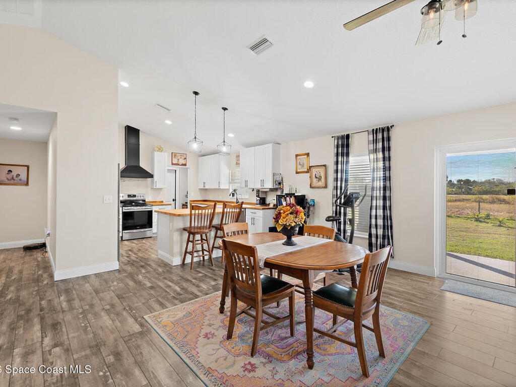 3440 Hammock Road, Mims, FL 32754