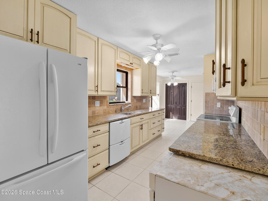 921 S 4th Street, Cocoa Beach, FL 32931