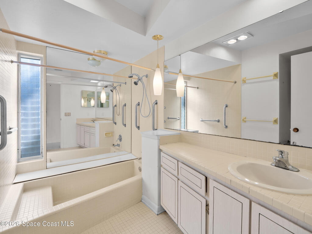 921 S 4th Street, Cocoa Beach, FL 32931