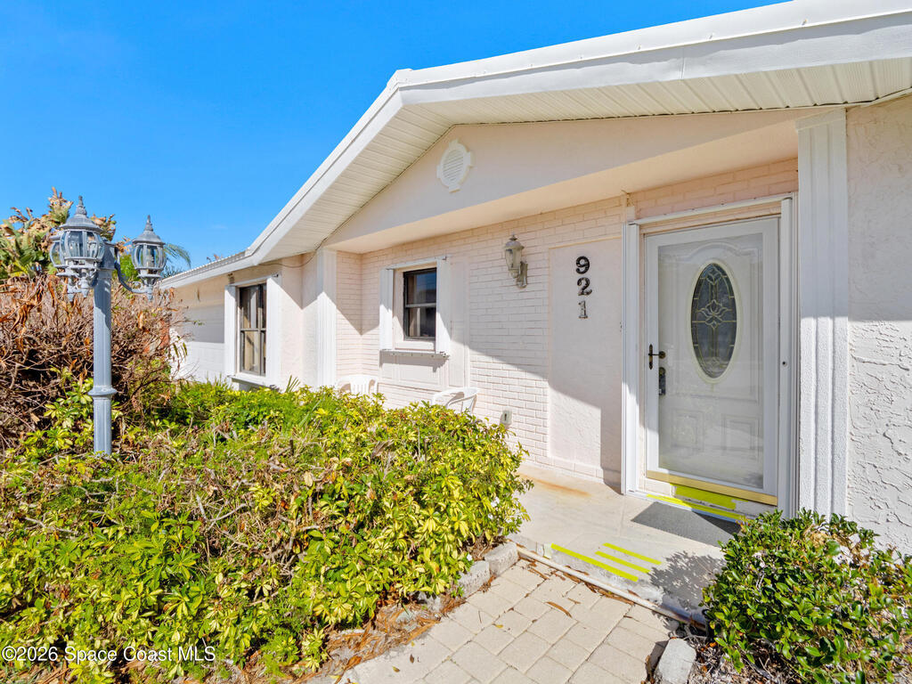 921 S 4th Street, Cocoa Beach, FL 32931
