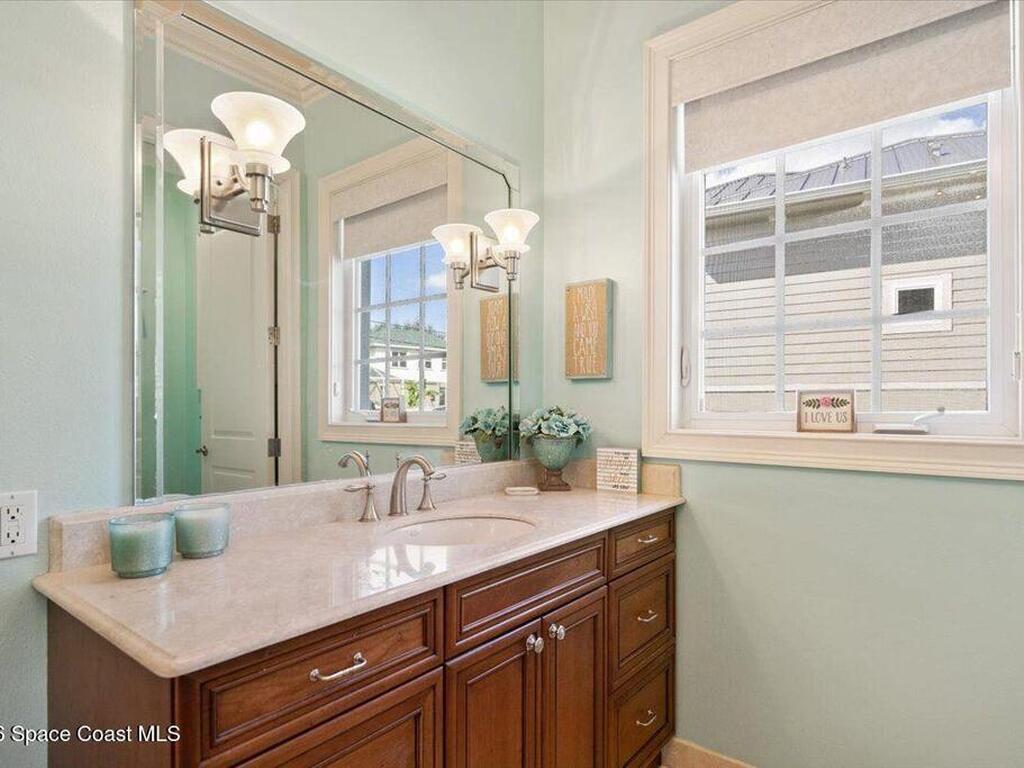 2555 S Tropical Trail, Merritt Island, FL 32952