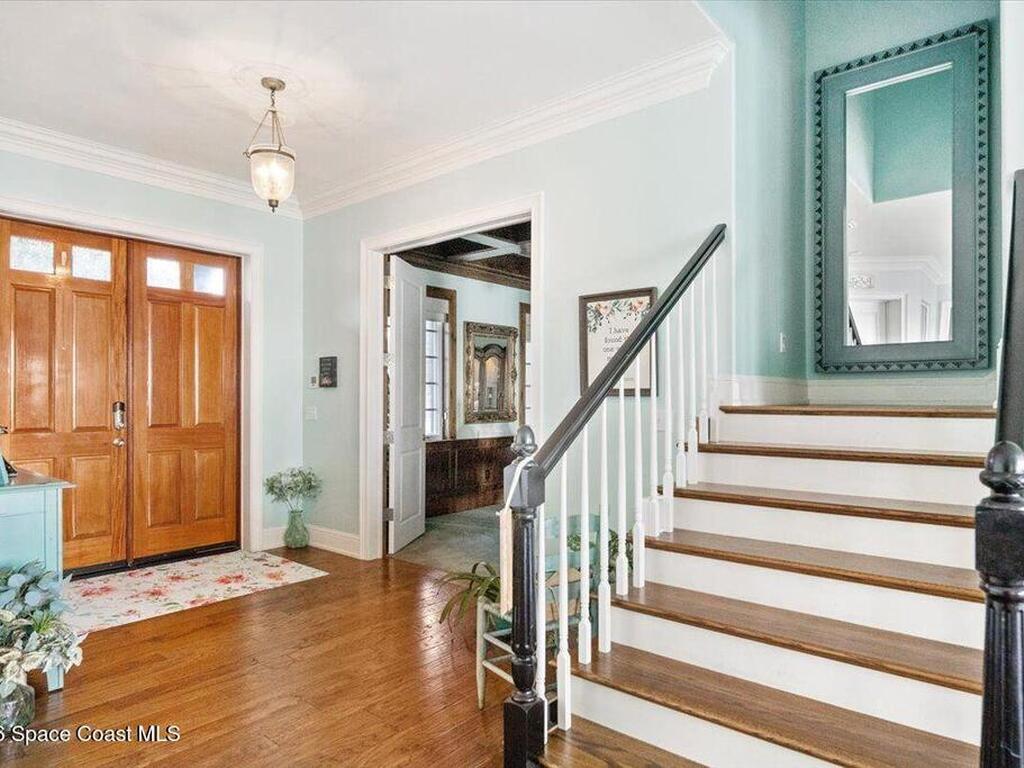 2555 S Tropical Trail, Merritt Island, FL 32952